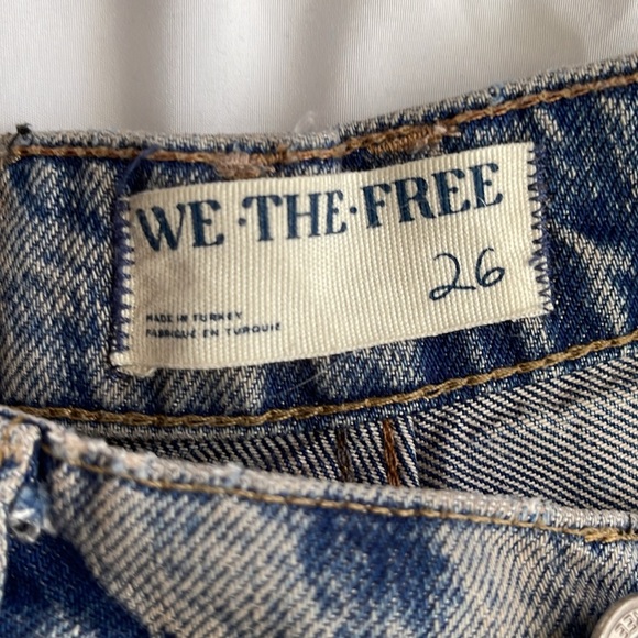 ***SOLD OUT*** Free People Lucky Barrel Shadow Patch STAR Jeans - Picture 8 of 11